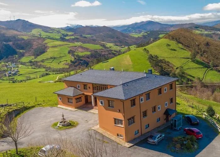 Hotel Rural Yeguada Albeitar 2*